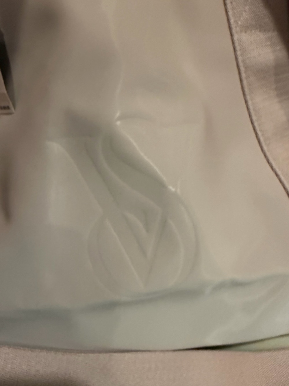 Victorias Secret Pink Metallic Weekender Bag - Picture 3 of 6